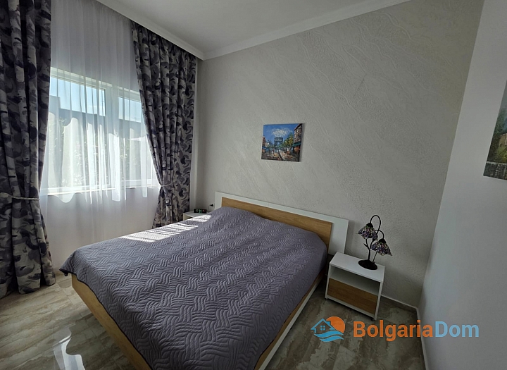 Beautiful two-room apartment in a cozy complex on the coast. Photo 4