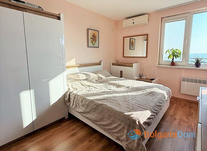 Przestronny, trzypokojowy apartament z pięknym widokiem na morze. Zdjęcie 8