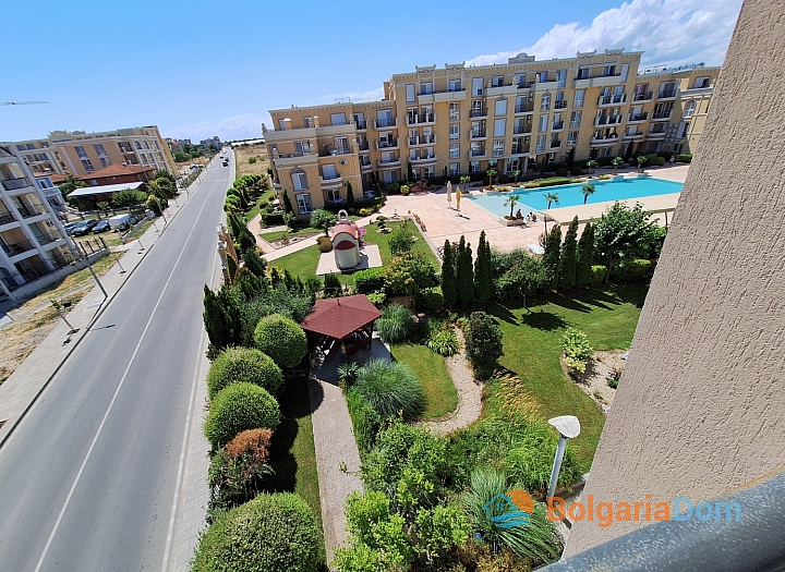 Excellent large studio in a luxury complex in Ravda. Photo 8
