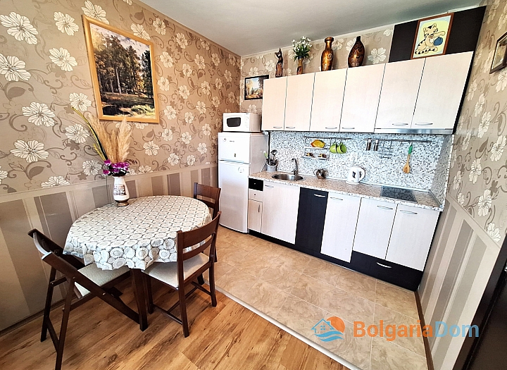 Excellent large studio in a luxury complex in Ravda. Photo 5