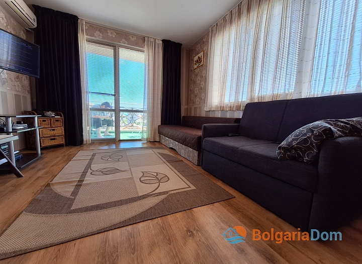 Excellent large studio in a luxury complex in Ravda. Photo 18