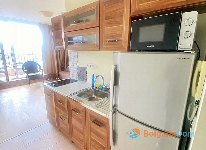 Útulné studio ve velkém rodinném komplexu. Foto 5