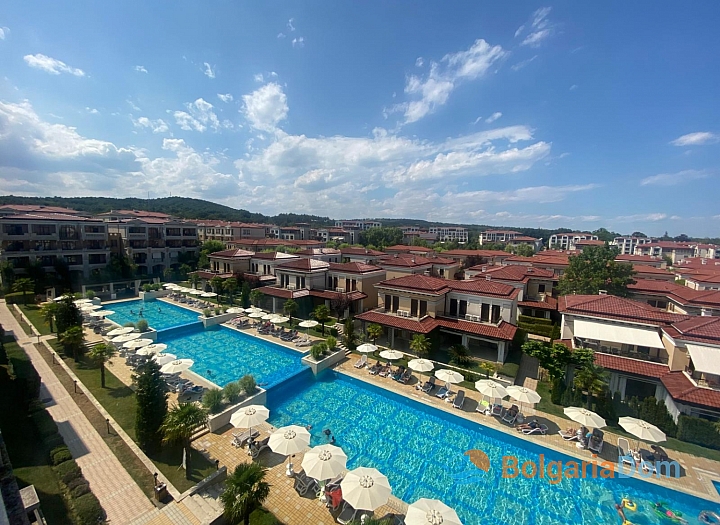 Apartmán s bazénem a výhledem na moře v luxusním komplexu na první linii. Foto 1
