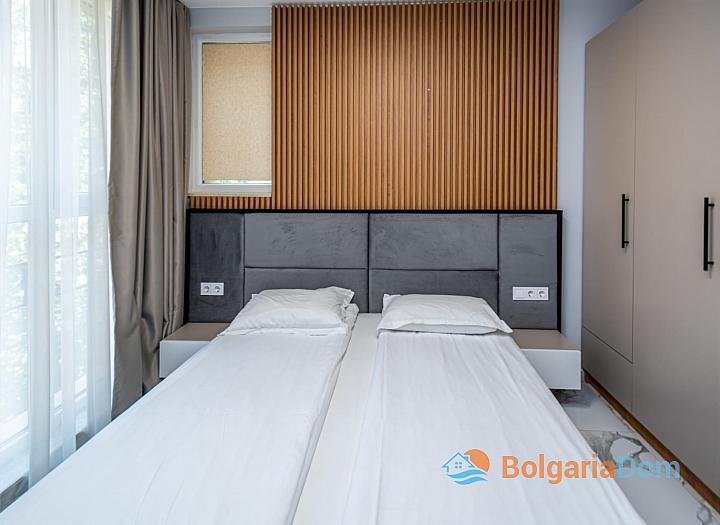 Stilvolle Zweizimmerwohnung in einem neuen Luxuskomplex an der Küste. Foto 5