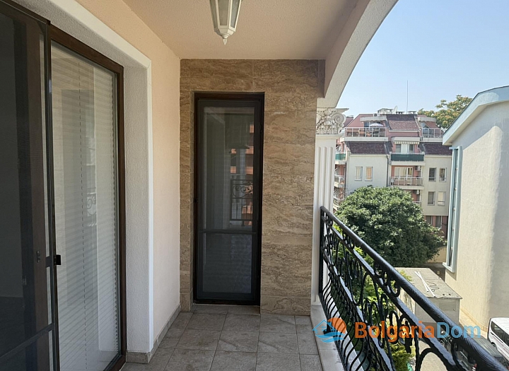 Two-room apartment on the first coastline in Nessebar. Photo 11