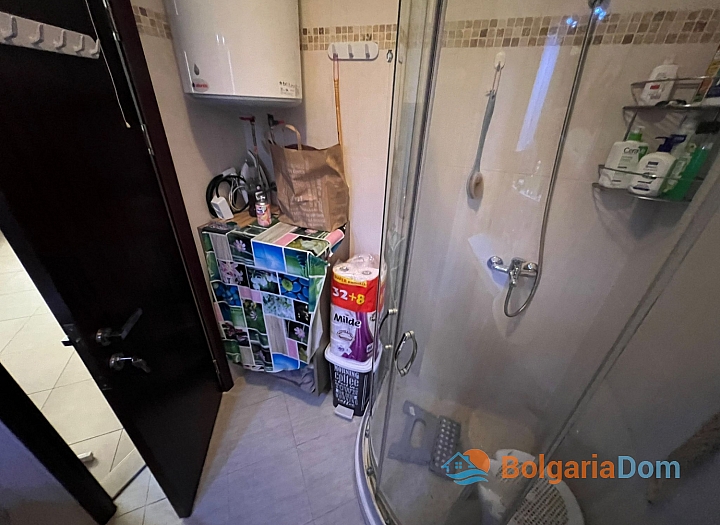 Velký dvoupokojový byt v krásném komplexu na pobřeží. Foto 11