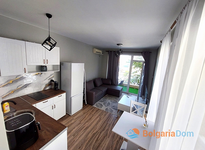 Stylish studio in a large family complex on the coast. Photo 2