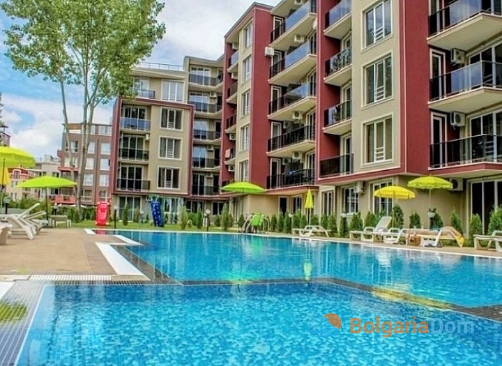 Two-room apartment with a courtyard in a beautiful complex. Photo 1
