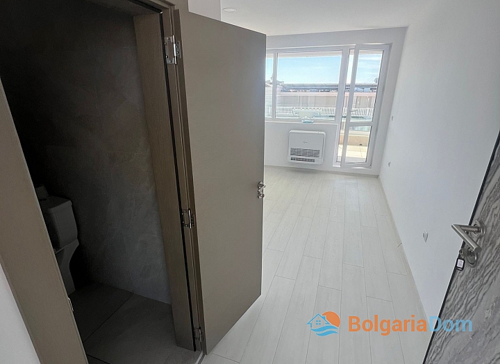 Spacious studio in a new complex. Photo 8