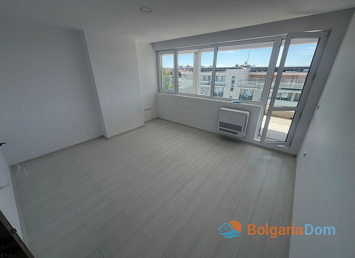 Spacious studio in a new complex. Photo 2