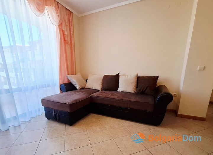 Zwei-Zimmer-Wohnung mit herrlichem Blick auf die Pools in einem Luxuskomplex. Foto 22
