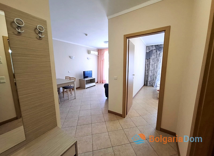 Zwei-Zimmer-Wohnung mit herrlichem Blick auf die Pools in einem Luxuskomplex. Foto 16