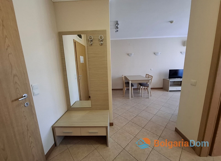 Zwei-Zimmer-Wohnung mit herrlichem Blick auf die Pools in einem Luxuskomplex. Foto 17