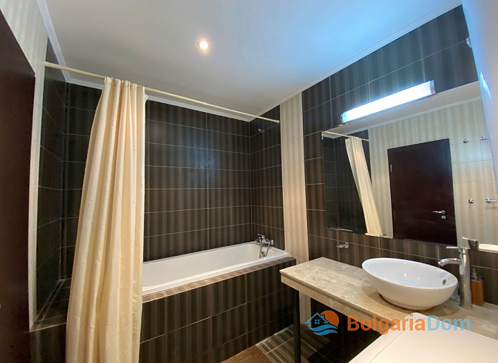 Przestronne dwupokojowe mieszkanie 200 metrów od morza. Zdjęcie 31