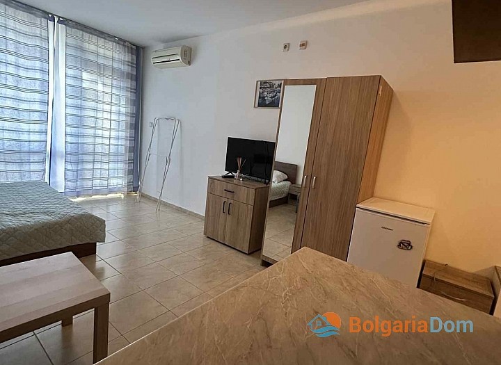 Большая студия на побережье в пешей доступности к морю. Фото 7 Большая студия на побережье в пешей доступности к морю. Фото 7