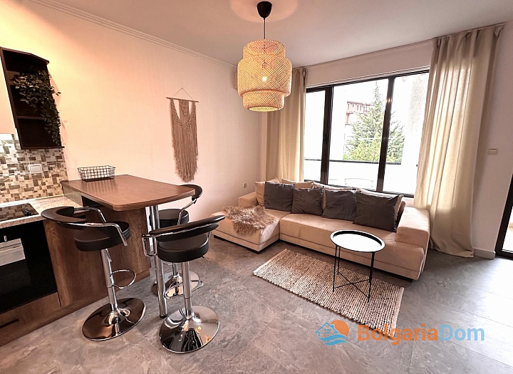 Стильна двокімнатна квартира у комплексі у Святому Власі. Фото 1