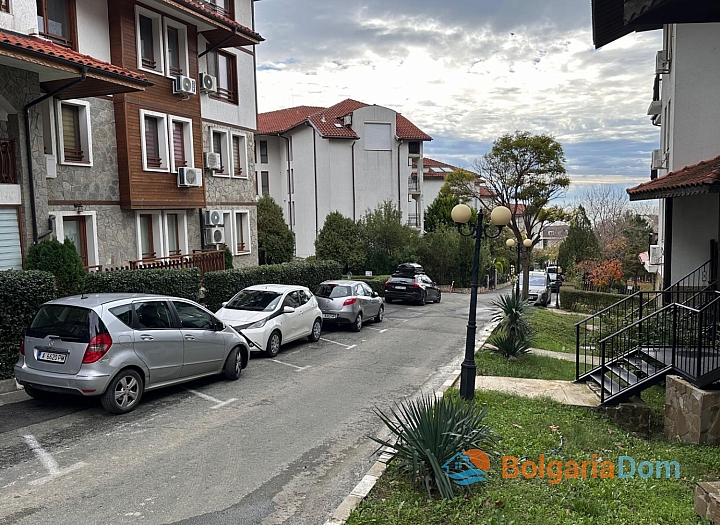 Стильна двокімнатна квартира у комплексі у Святому Власі. Фото 25