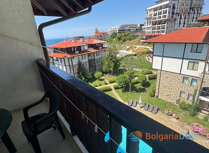 Двухкомнатная квартира с панорамным видом на море, первая линия. Фото 3