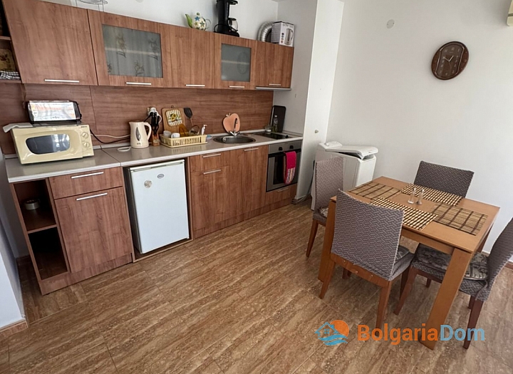 Двухкомнатная квартира с панорамным видом на море, первая линия. Фото 2