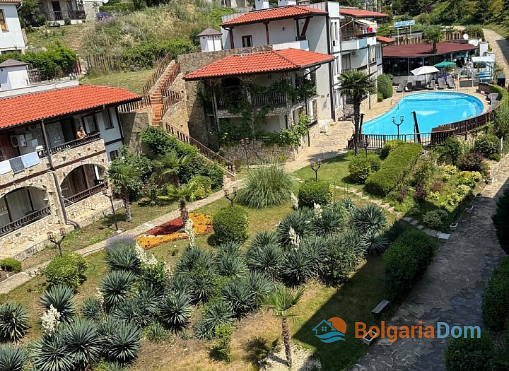 Двухкомнатная квартира с панорамным видом на море, первая линия. Фото 11