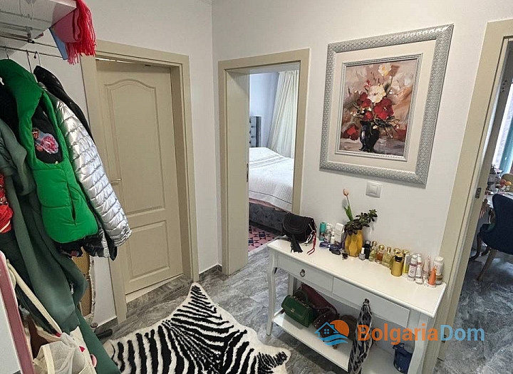 Двухкомнатная квартира на первой линии в центре Несеба. Фото 9