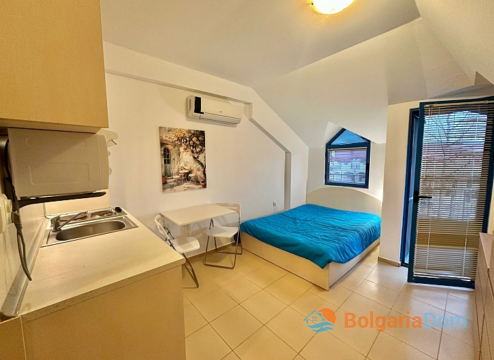 A stylish and cozy studio in the very center of the resort. Photo 2