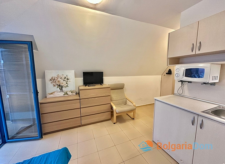 A stylish and cozy studio in the very center of the resort. Photo 13