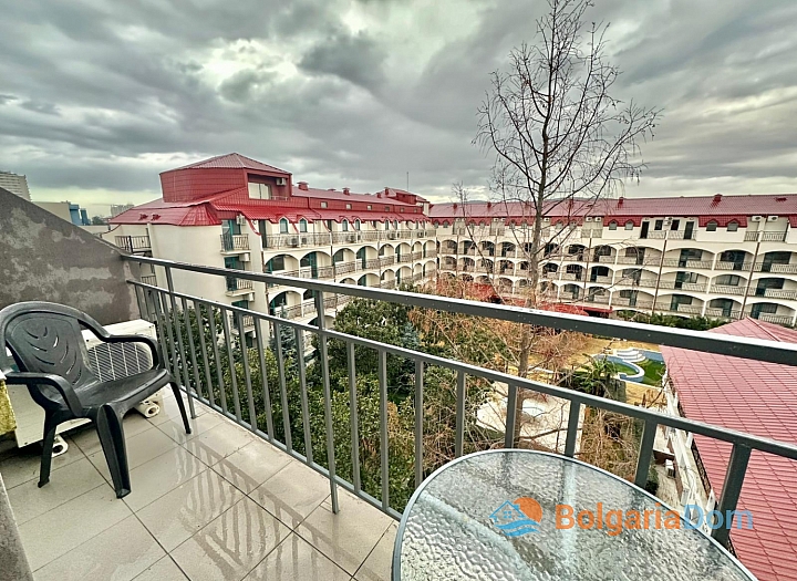 A stylish and cozy studio in the very center of the resort. Photo 6