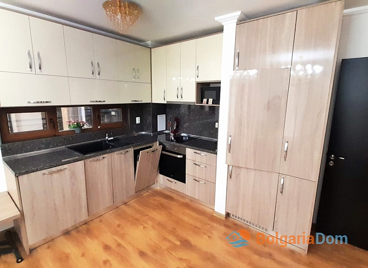 Trzypokojowy apartament na drugim brzegu Sveti Vlas. Zdjęcie 18 Trzypokojowy apartament na drugim brzegu Sveti Vlas. Zdjęcie 18