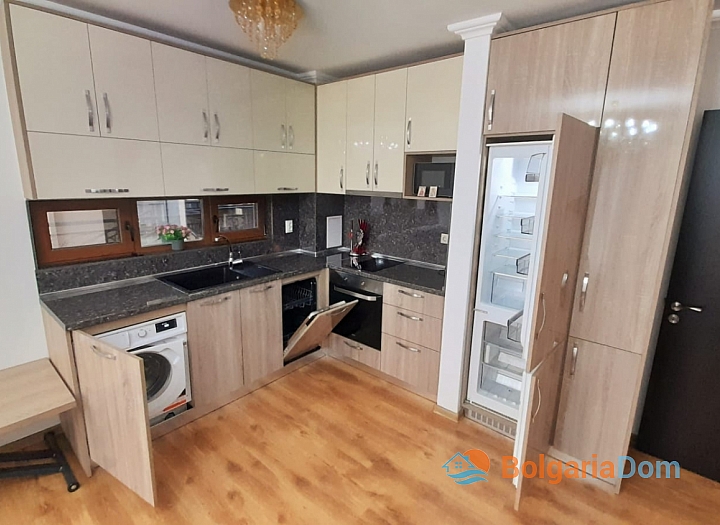 Trzypokojowy apartament na drugim brzegu Sveti Vlas. Zdjęcie 4 Trzypokojowy apartament na drugim brzegu Sveti Vlas. Zdjęcie 4