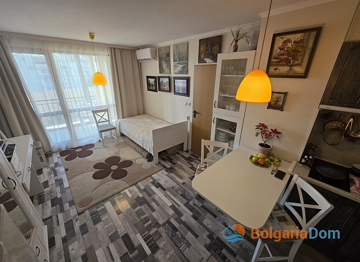 Уютная студия в жилом доме напротив отеля «Рио».. Фото 1 Уютная студия в жилом доме напротив отеля «Рио».. Фото 1