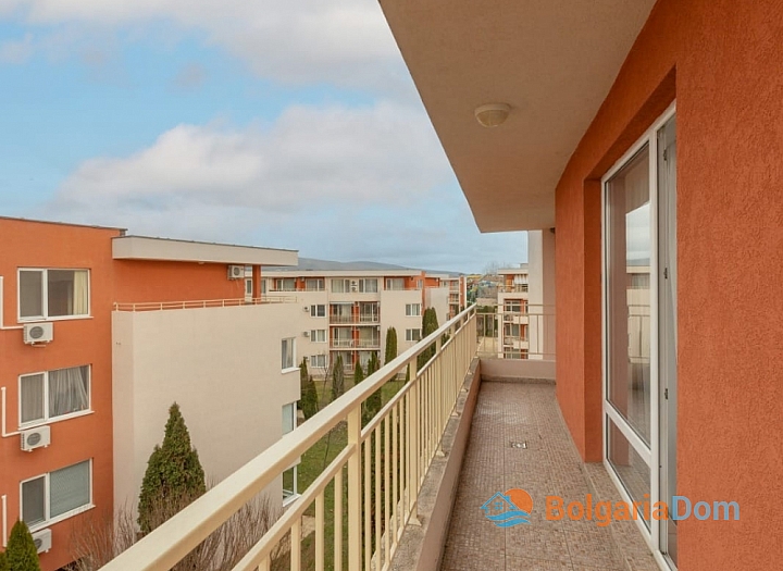 Excellent studio for year-round living. Photo 10