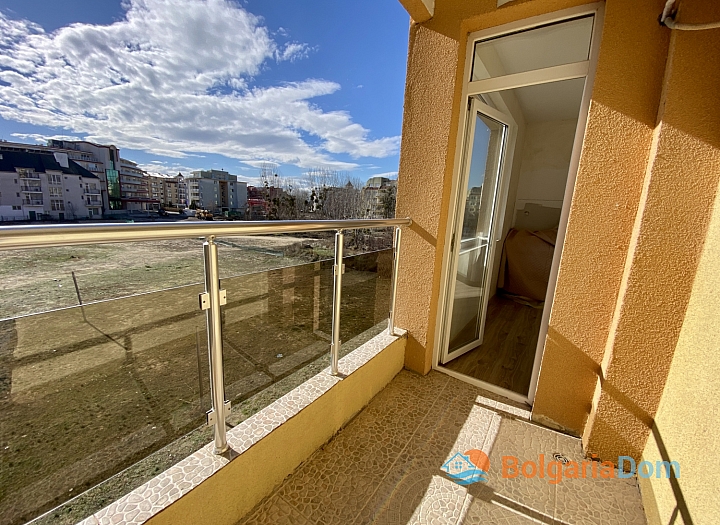 Two-room apartment 500 meters from the sea. Photo 9