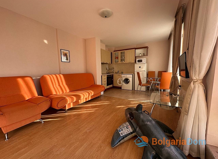Apartmán s velkou terasou a výhledem na moře v první řadě. Foto 5