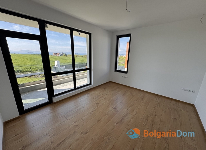 Samostatně stojící dům s výhledem na moře v Pomorie. Foto 12