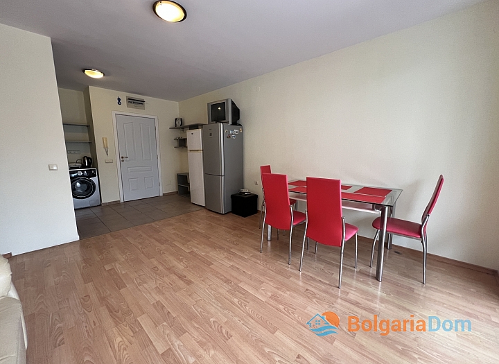 Простора квартира у великому хорошому комплексі. Фото 6