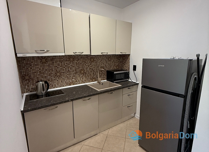 Moderní studio v samém centru Solnechného s nízkými náklady na údržbu. Foto 3