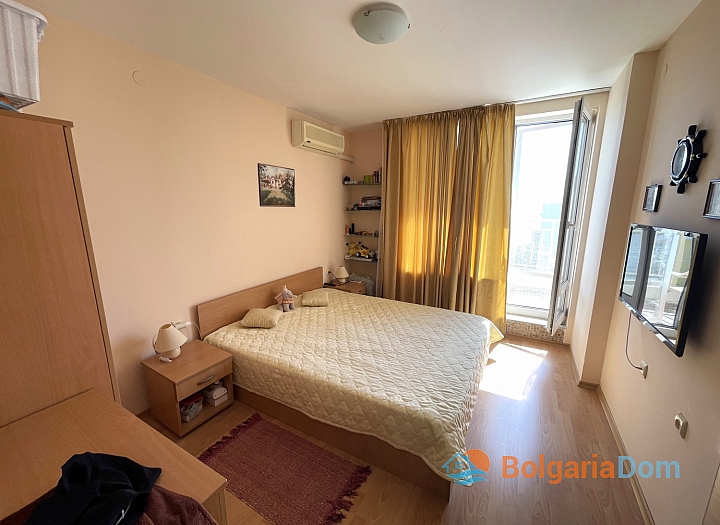 Apartmán s výhledem na moře ve velkém krásném komplexu. Foto 3