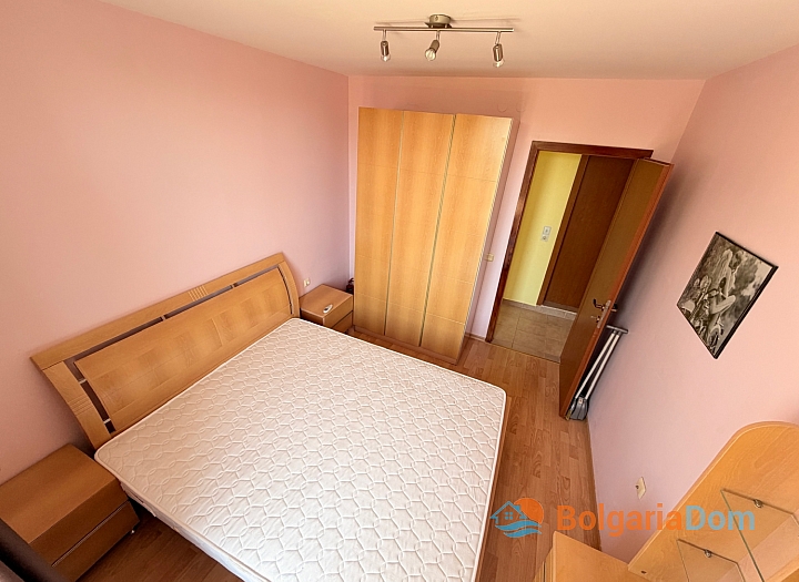 Ausgezeichnete Wohnung in einer großen Wohnanlage. Foto 11