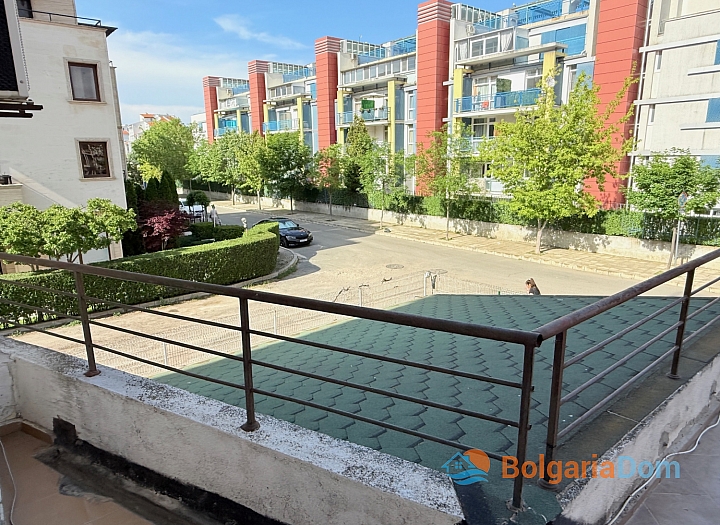 Przestronny dwupokojowy apartament 400 metrów od morza. Zdjęcie 10