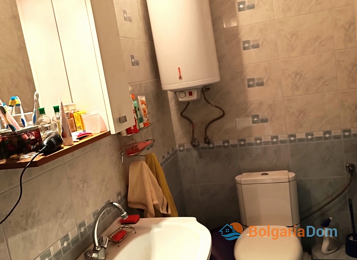 One-room apartment in a prestigious area of Burgas. Photo 11