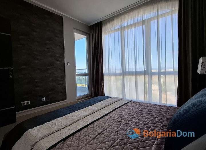 Stylowy i przestronny apartament trzypokojowy 300 metrów od morza w Nesebyrze. Zdjęcie 19