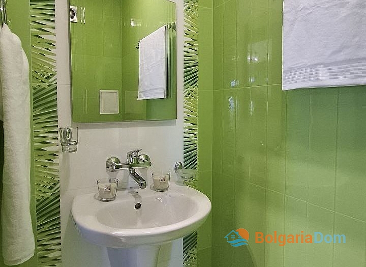 Stylowy i przestronny apartament trzypokojowy 300 metrów od morza w Nesebyrze. Zdjęcie 9