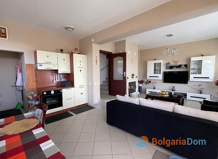 Nice house in a gated community!. Photo 2