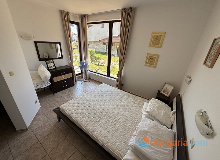 Дом с тремя спальнями в большом коттеджном комплексе. Фото 12