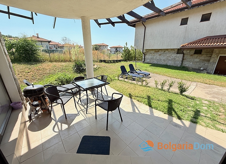 Дом с тремя спальнями в большом коттеджном комплексе. Фото 3