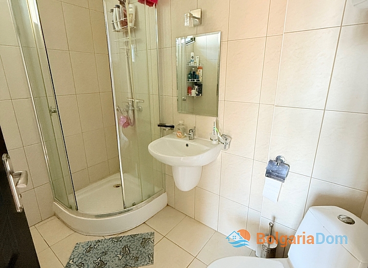 Дом с тремя спальнями в большом коттеджном комплексе. Фото 25