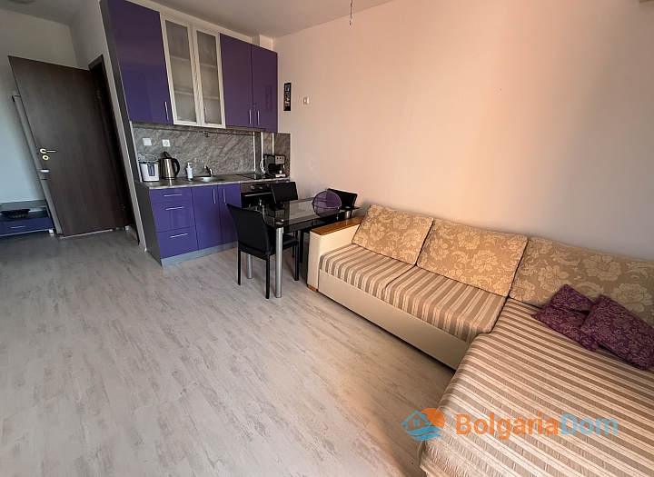 Jednopokojový apartmán ve velkém komplexu na pobřeží. Foto 3 Jednopokojový apartmán ve velkém komplexu na pobřeží. Foto 3
