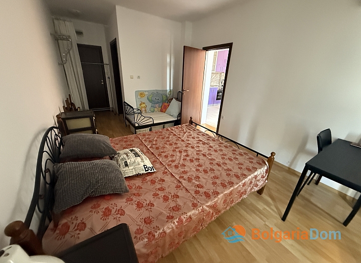 Jednopokojový apartmán ve velkém komplexu na pobřeží. Foto 5 Jednopokojový apartmán ve velkém komplexu na pobřeží. Foto 5