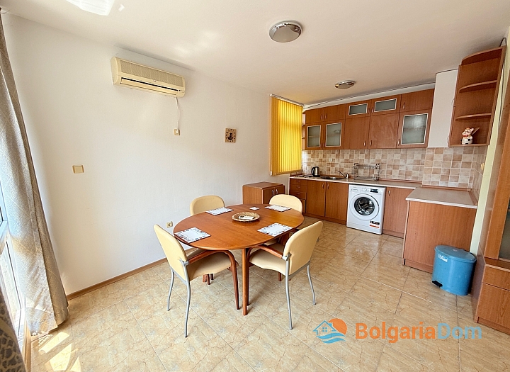 Große Dreizimmerwohnung 600 Meter vom Meer entfernt. Foto 14